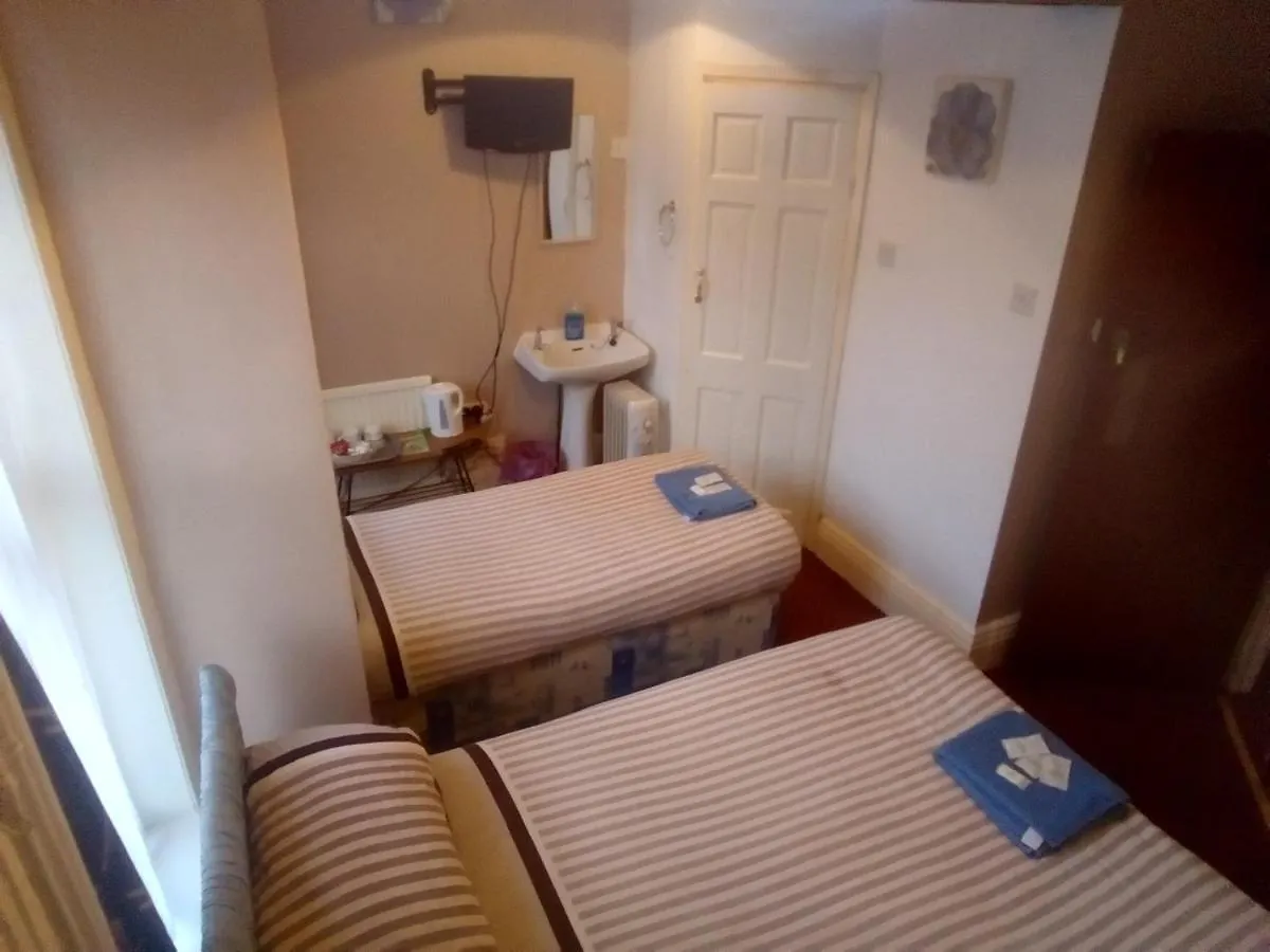 Myroomz Golden Strand Hotel Blackpool