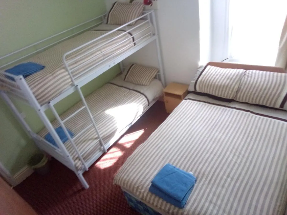 Myroomz Golden Strand Hotel Blackpool United Kingdom