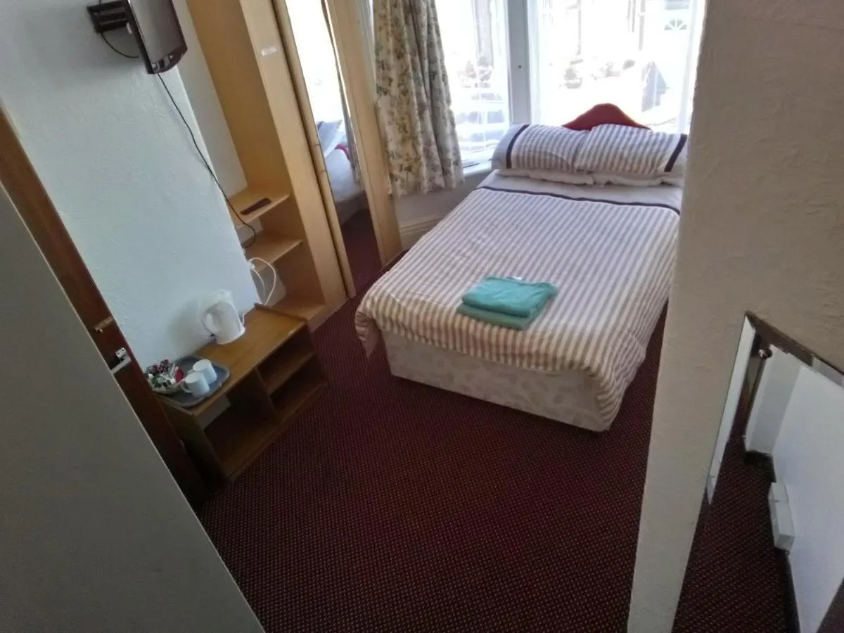 Myroomz Golden Strand Hotel Blackpool
